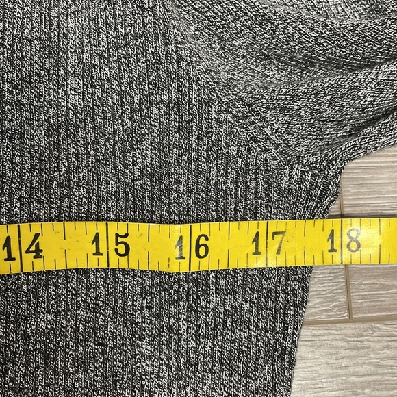 NWOT Turtleneck Ribbed Knit Sweater with Silver Buttons on Cuffs and Shoulders L - Picture 7 of 16